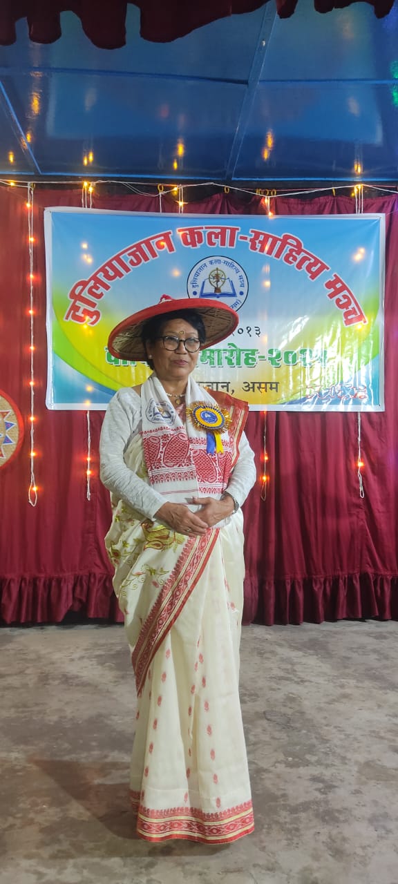 Read more about the article दुलियाजान कला साहित्य मञ्चद्वारा सम्मानित
