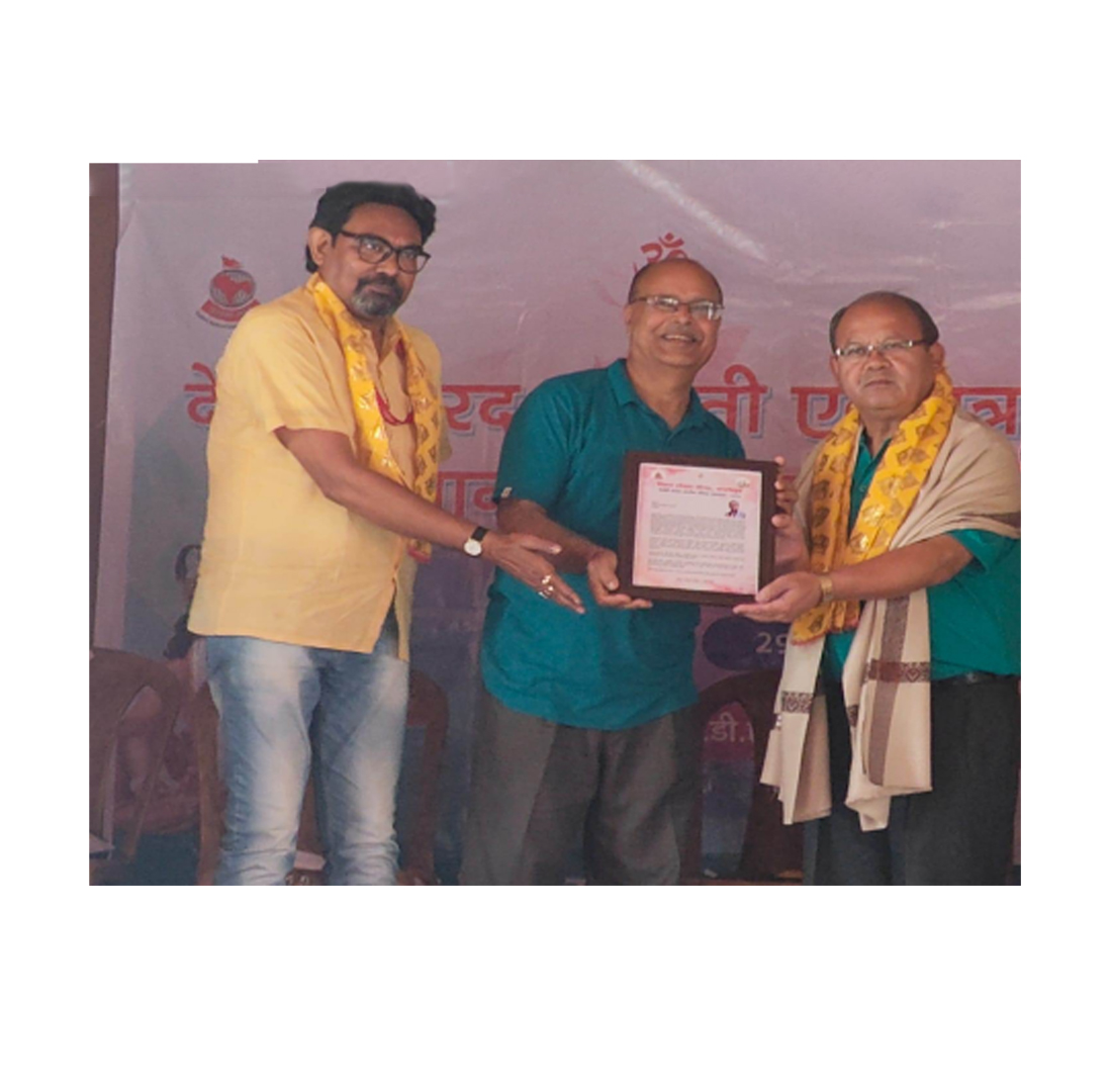 Read more about the article अरुण कुमार रसाइली दोस्रो महर्षि नारद पत्रकार पुरस्कारद्वारा सम्मानित