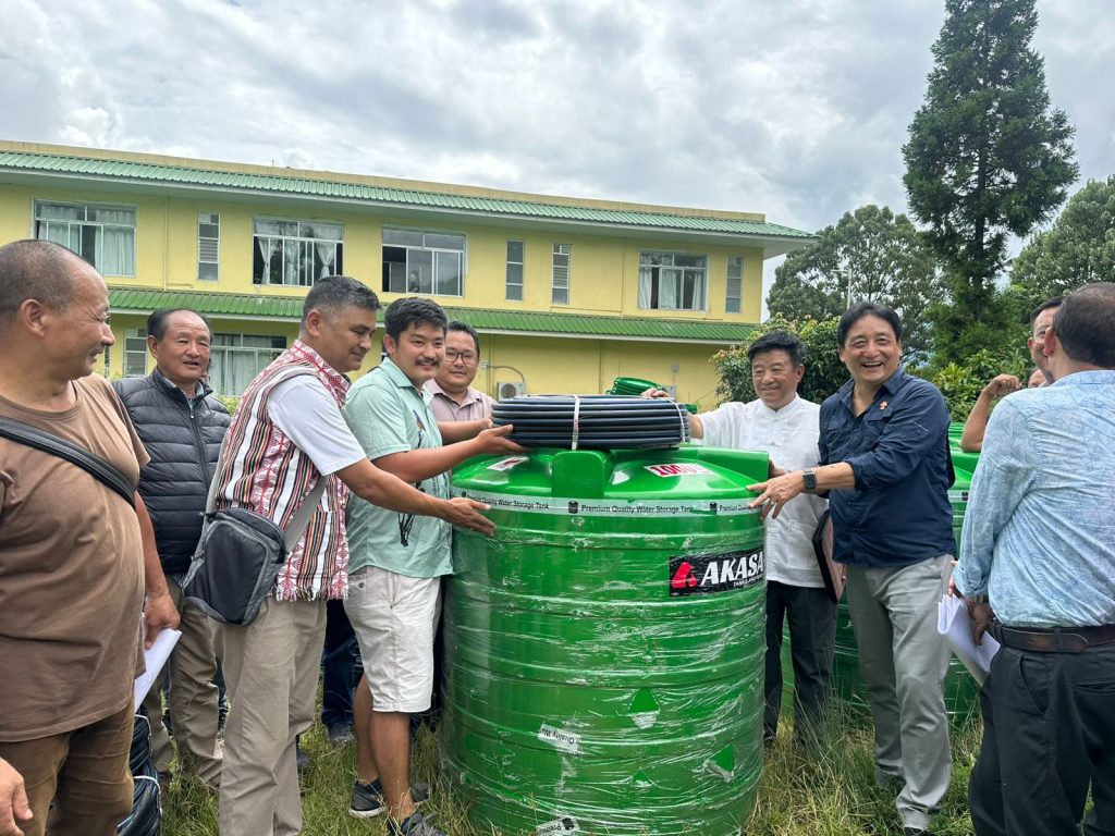 Distribution of water tanks and poly pipes