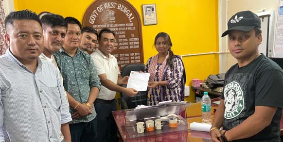 Read more about the article सुकना खण्ड प्राथमिक स्वास्थ्य केन्द्रका विभिन्न समस्याहरूलाई लिएर विद्यार्थी महासंघद्वारा ज्ञापन