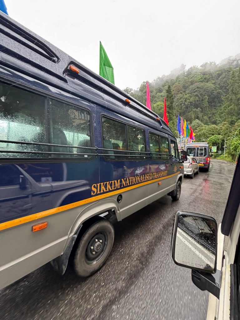 17-seater city runner bus by SNT