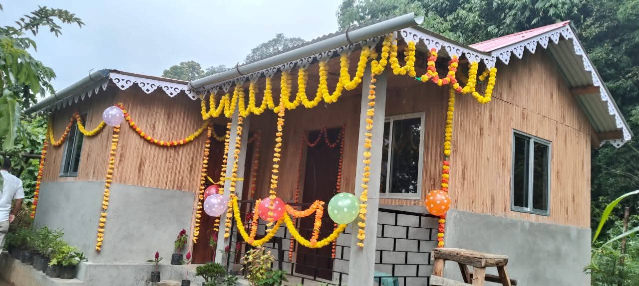 Read more about the article टेकबहादुर बीकेलाई नवनिर्मित घर हस्तान्तरण